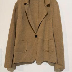 VESTE CAMEL PULL A BOUTON